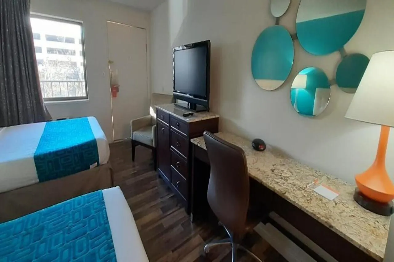 ** Hotel Howard Johnson By Wyndham Downtown Reno United States